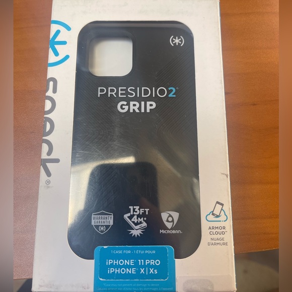 Speck Apple iPhone X/Xs/11 Pro Presidio 2 Grip Black - Picture 1 of 4